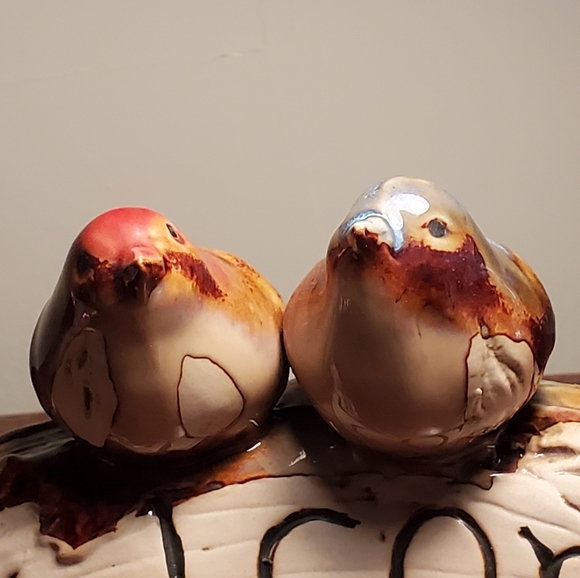 Sweet Woodsy Ceramic Welcome Sign Birds Drip Glaze Mantle Decor - Picture 3 of 8